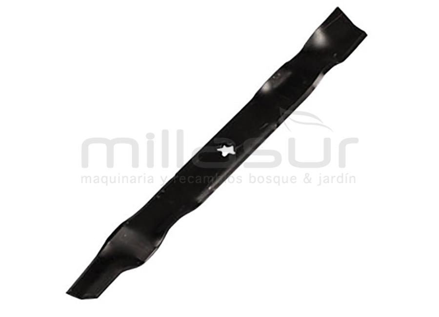 CUCHILLA (580 mm - 5E corte derch) HUSQV. YTH20K46, YTH21K46 - MCCULLOCHM 200117H