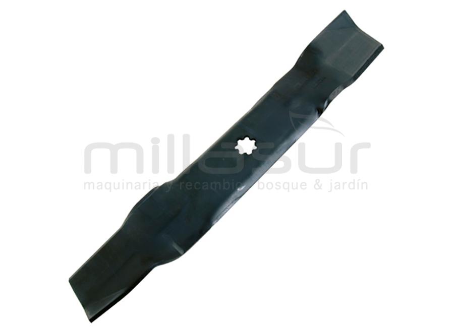 CUCHILLA ( 432 - 7e corte derch) JOHN DEERE 145 155C LA130 LA140