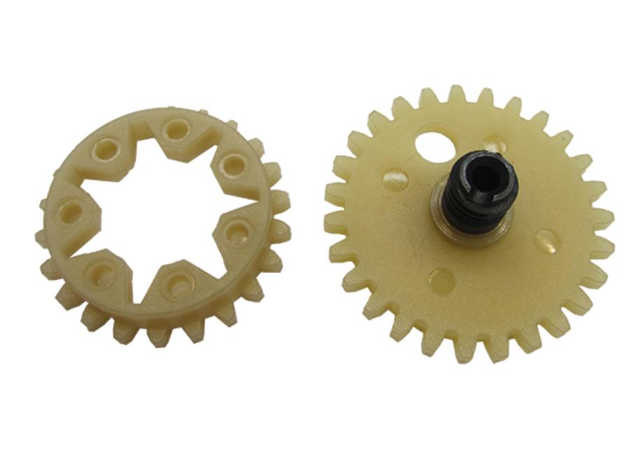 PIÑONES BOMBA ACEITE STIHL 038